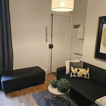 Cozy Apartment In The Heart Of The 10Th パリ エクステリア 写真