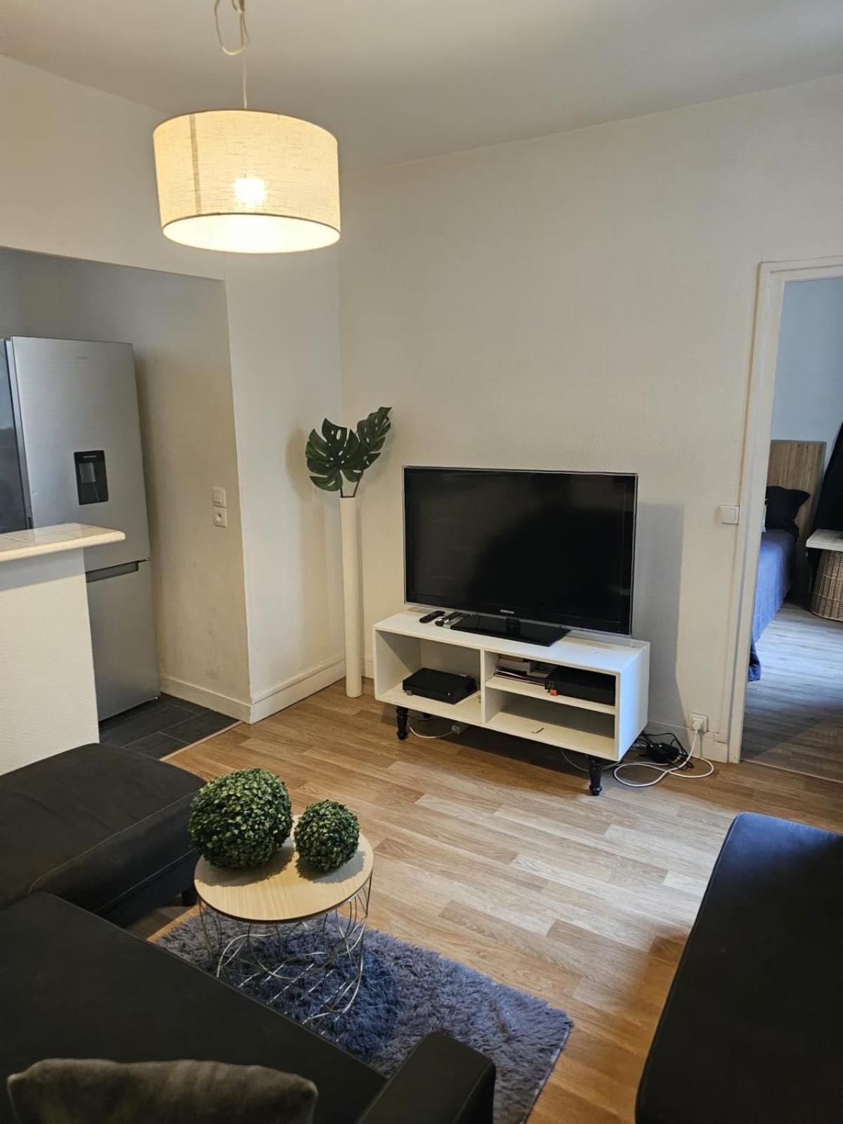 Cozy Apartment In The Heart Of The 10Th パリ エクステリア 写真